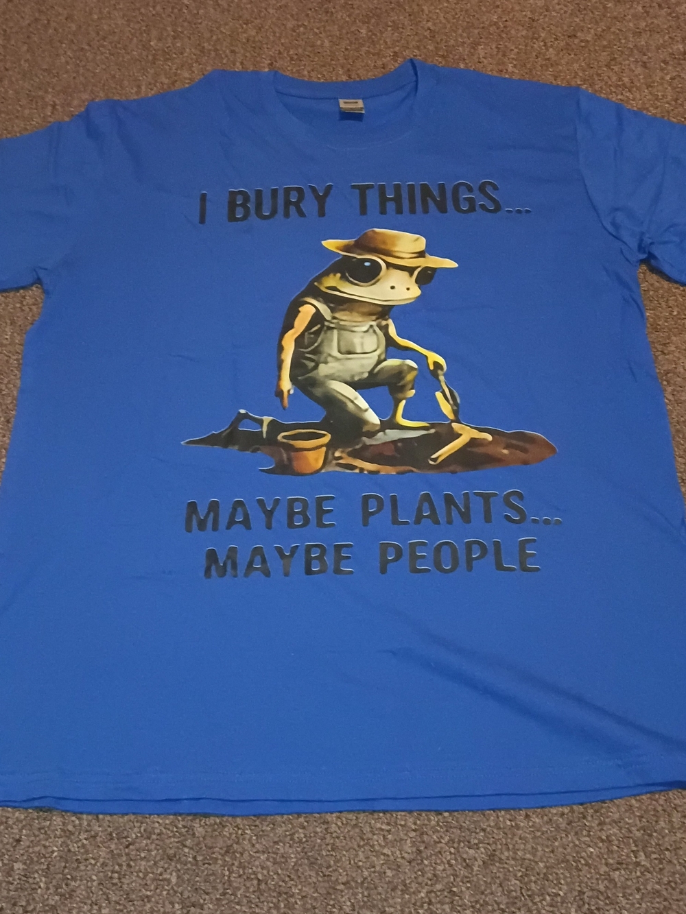 Blue Frog Gardening Reptile T-Shirt - Humorous I Bury Things Design